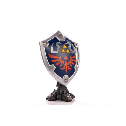 FIGURA PVC THE LEGEND OF ZELDA BREATH OF THE WILD HYLIAN SHIELD STANDARD EDITION 29 CM