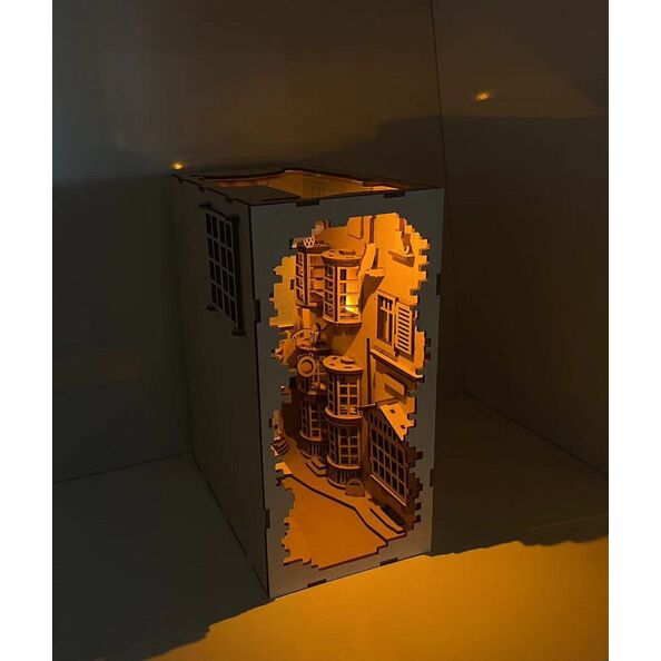 MAQUETA BOOK NOOK TINY ADVENTURES HARRY POTTER CALLEJÓN DIAGON 23 CM